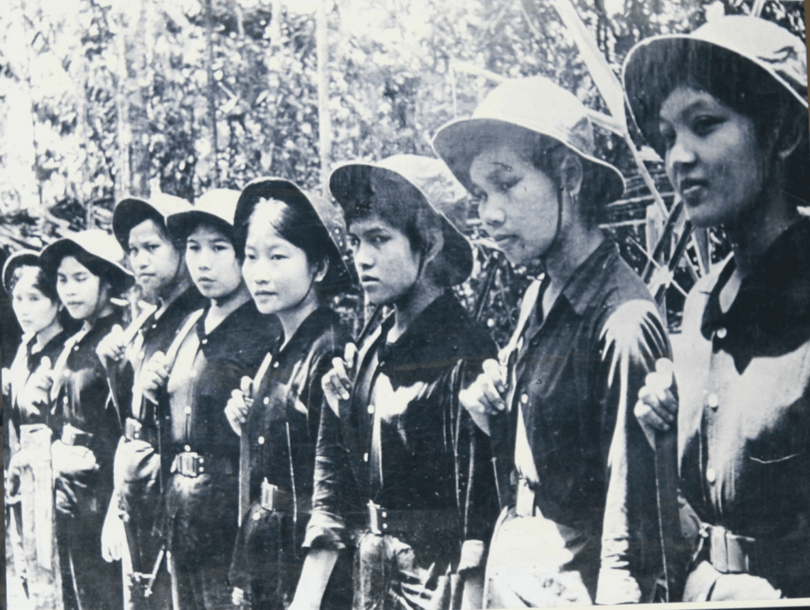 Nữ anh hùng và những ký ức về đồng đội