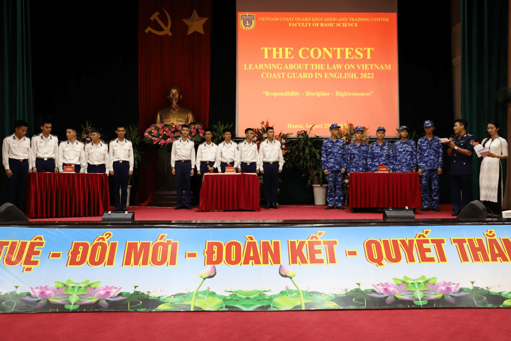 Hội thi tìm hiểu Luật Cảnh sát biển Việt Nam bằng tiếng Anh