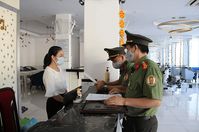 Phân cấp giải quyết thủ tục hành chính với các bộ, cơ quan ngang bộ