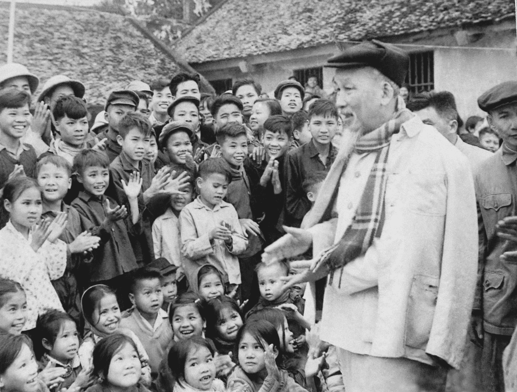 Ngày 25-9-1952: Bác Hồ gửi thư cho thiếu nhi cả nước