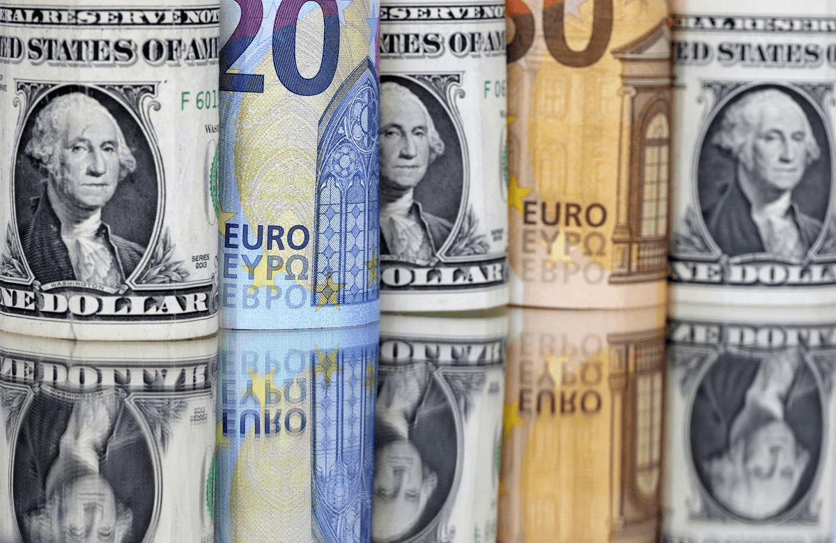 Tỷ giá USD hôm nay 6-9: Đồng USD tiếp đà tăng giá, cán mốc 110