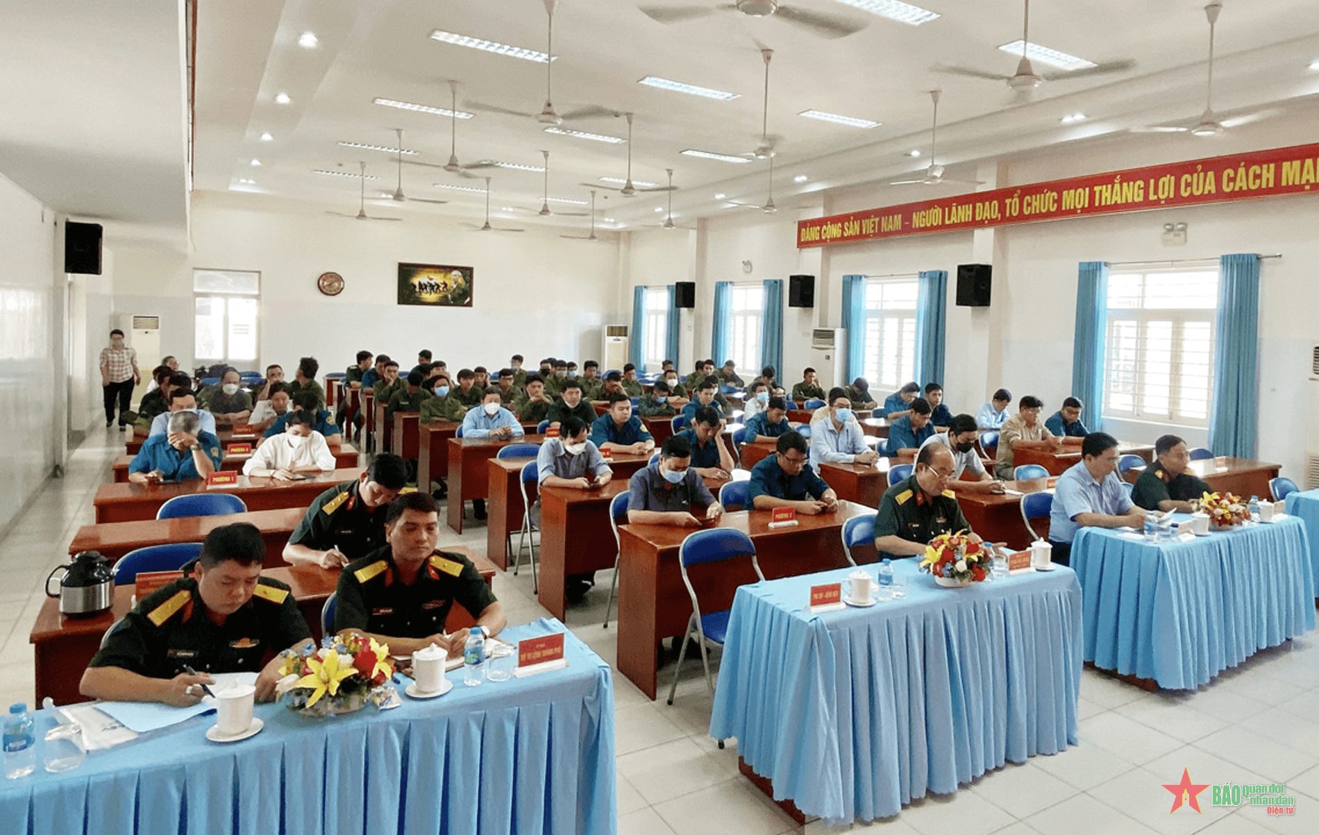 Huy động huấn luyện cán bộ khung B dự bị động viên