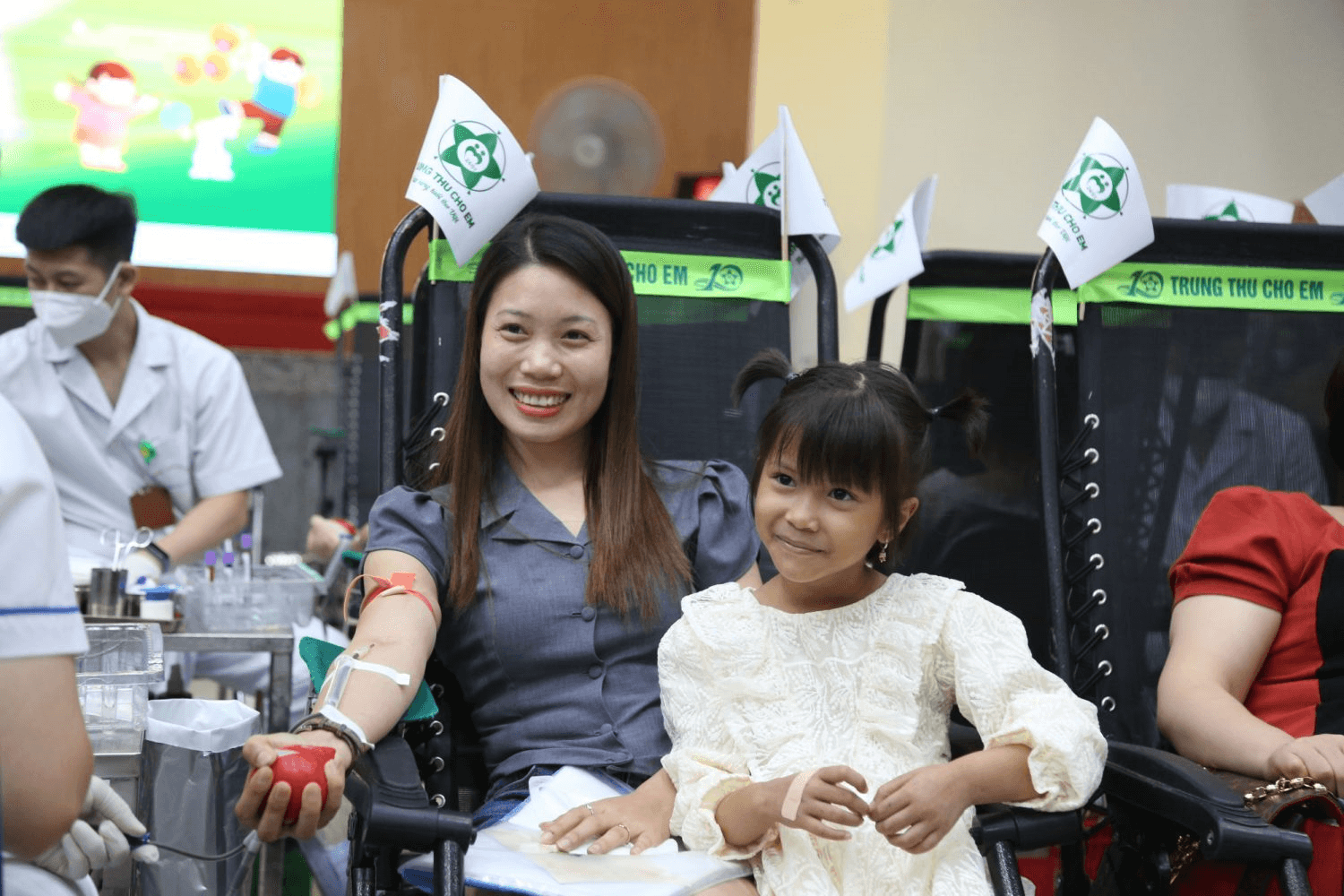 Trung thu cho em 2022: Món quà ý nghĩa cho các bệnh nhi cần máu dịp Trung thu