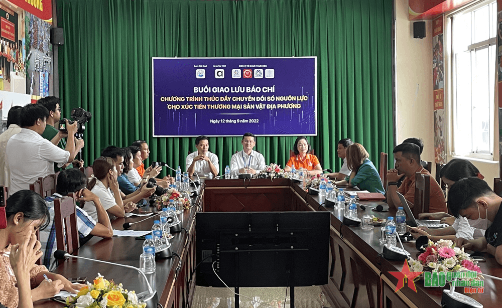 Liên kết chuyển đổi số, đưa sản vật địa phương lên sàn thương mại điện tử