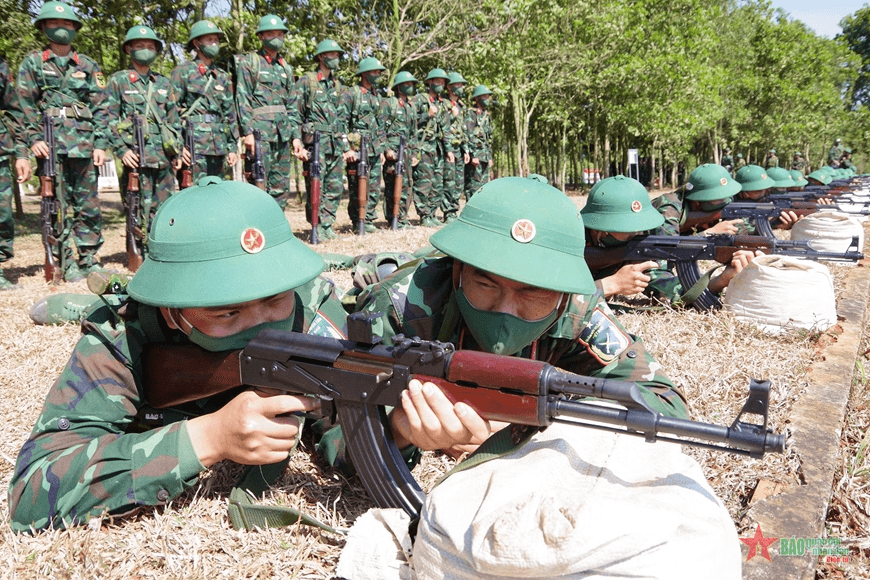 Tạo động lực cho sĩ quan trẻ