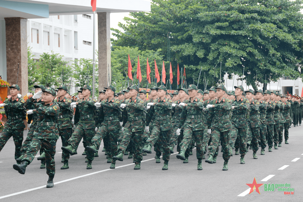 Trường Sĩ quan Thông tin đổi mới mạnh mẽ phương pháp giáo dục, đào tạo