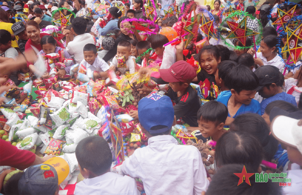 Niềm vui ở A Bung