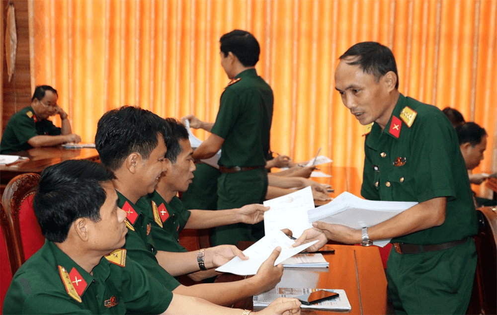 Quân khu 4: Kiểm tra nhận thức chính trị đối với cán bộ cao cấp, trung cấp
