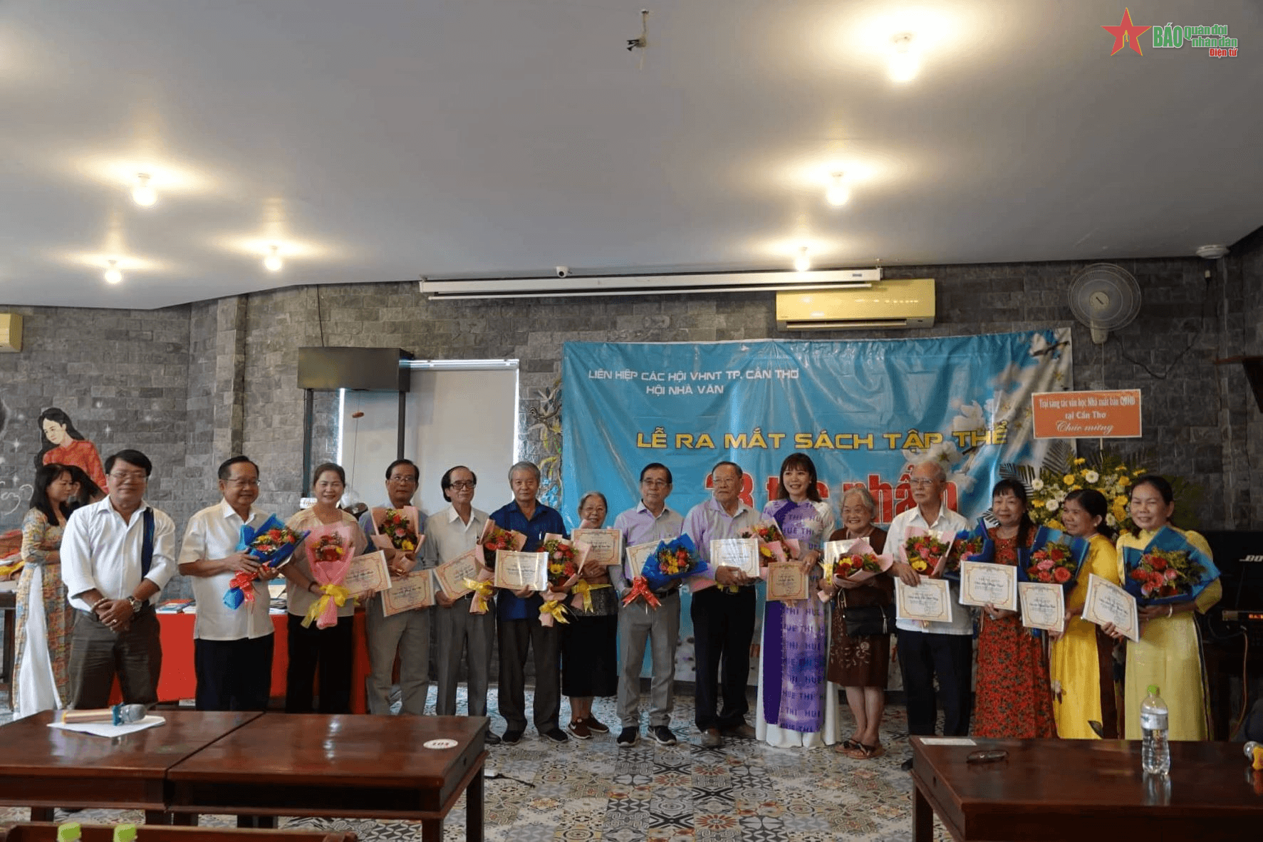 Ra mắt sách của các nhà văn Cần Thơ