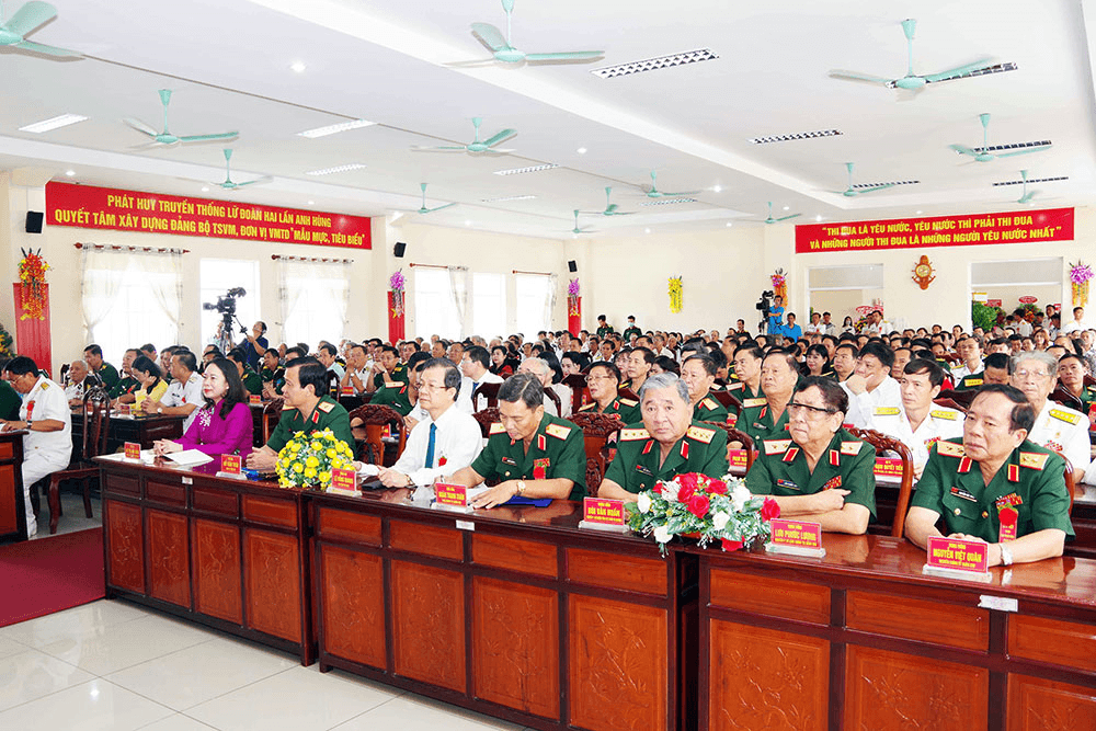 Phó chủ tịch nước Võ Thị Ánh Xuân dự Lễ kỷ niệm 60 năm Ngày truyền thống Lữ đoàn 962, Quân khu 9