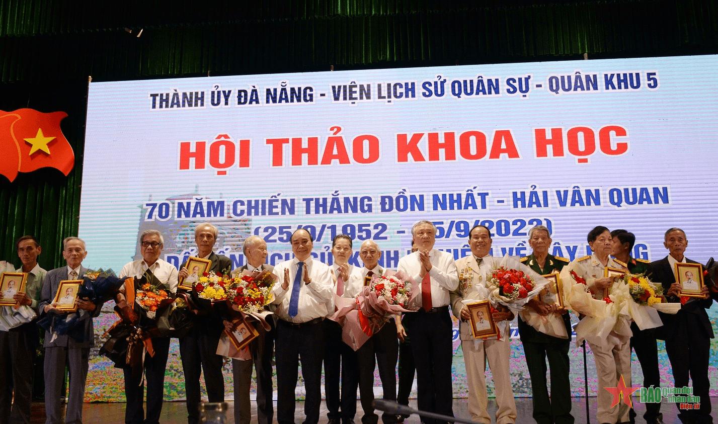 Chủ tịch nước dự Hội thảo khoa học 70 năm Chiến thắng Đồn Nhất - Hải Vân Quan
