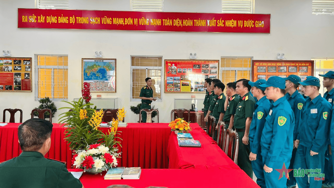 Lực lượng vũ trang thị xã Bến Cát nâng cao chất lượng giáo dục chính trị