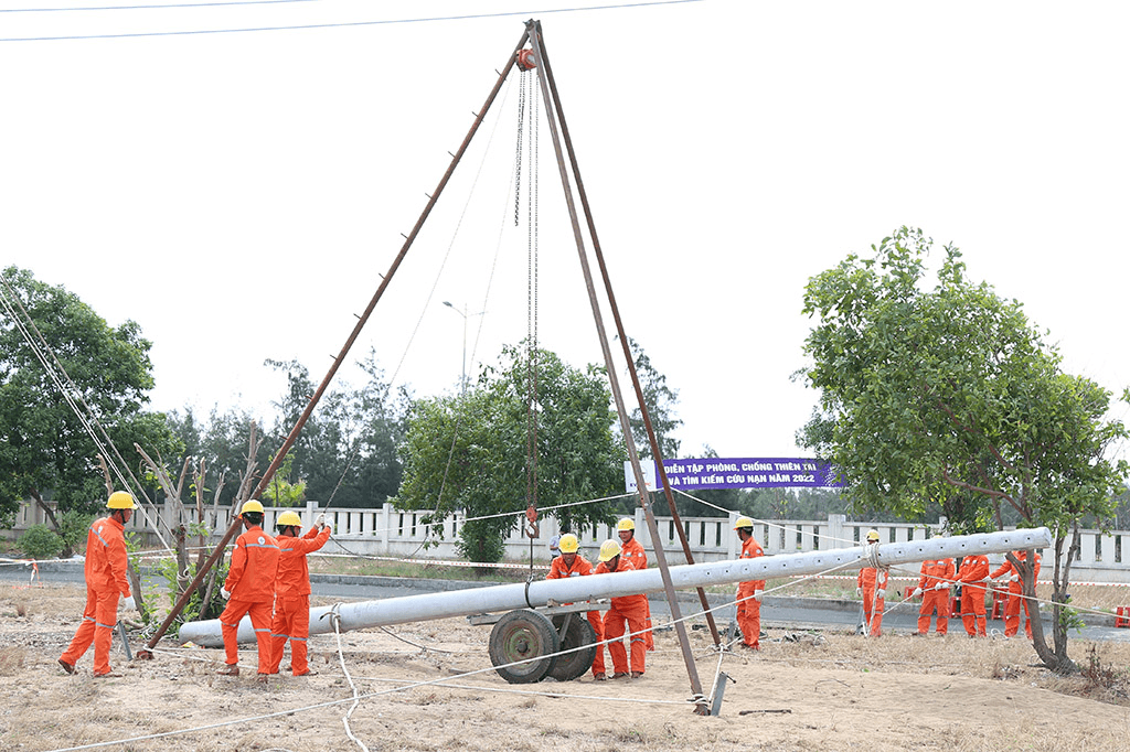 Điện lực miền Trung sẵn sàng phương án ứng phó mưa bão