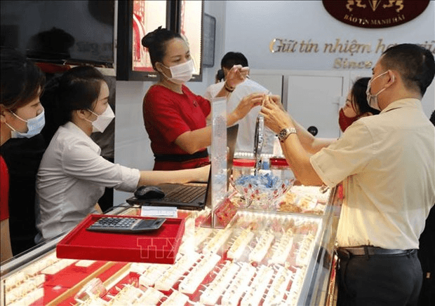 Vàng giữ ngưỡng hơn 66 triệu đồng/ lượng bán ra