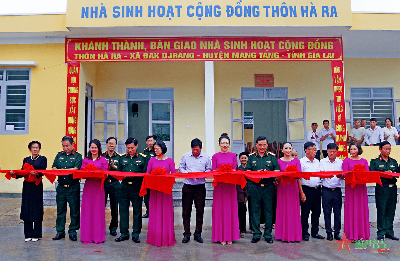 Tổng cục Kỹ thuật: Khánh thành, bàn giao nhà sinh hoạt cộng đồng tại Gia Lai