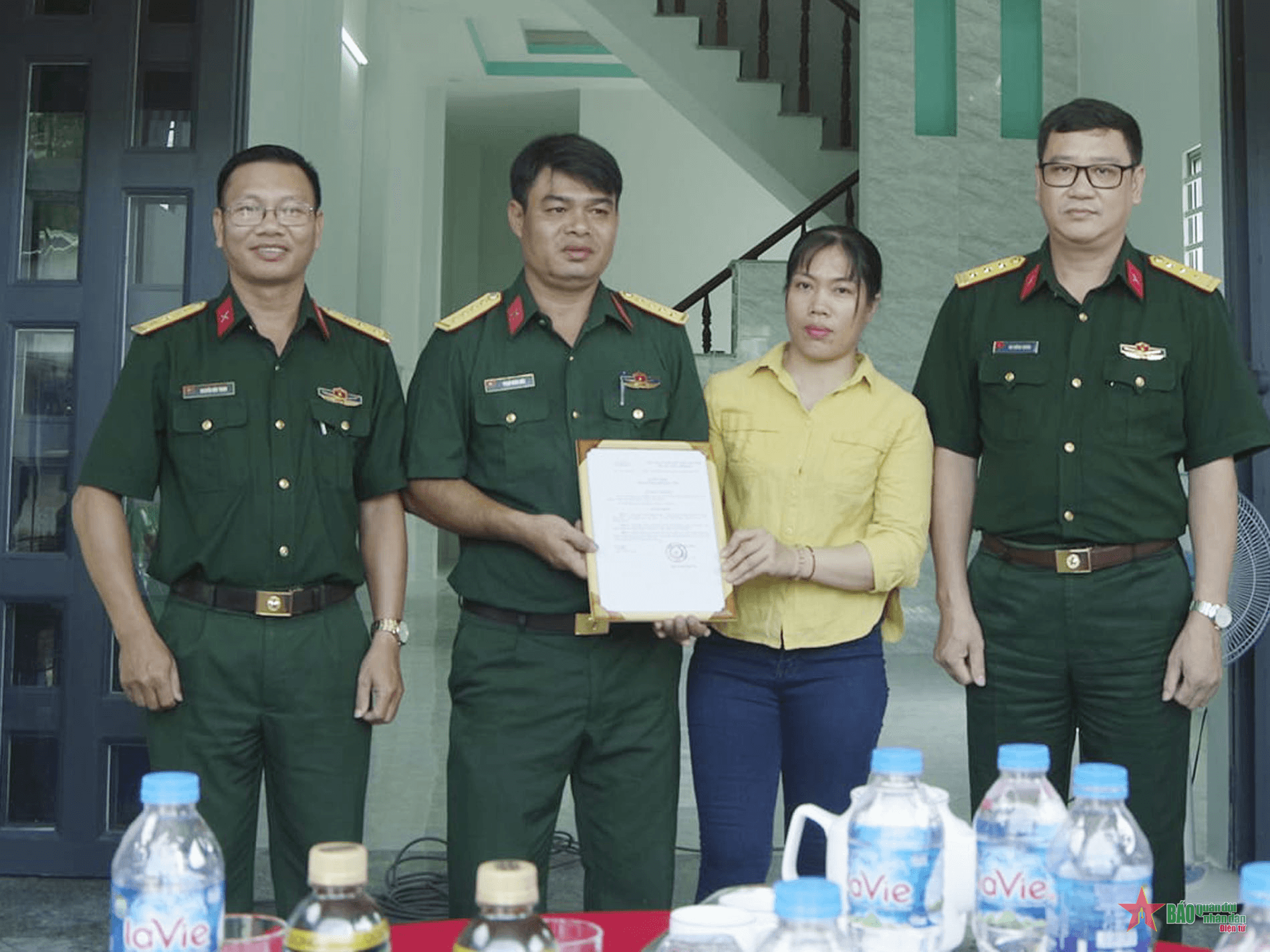 Lữ đoàn Phòng không 77, Quân khu 7 tặng nhà “Tình nghĩa quân-dân” cho quân nhân khó khăn