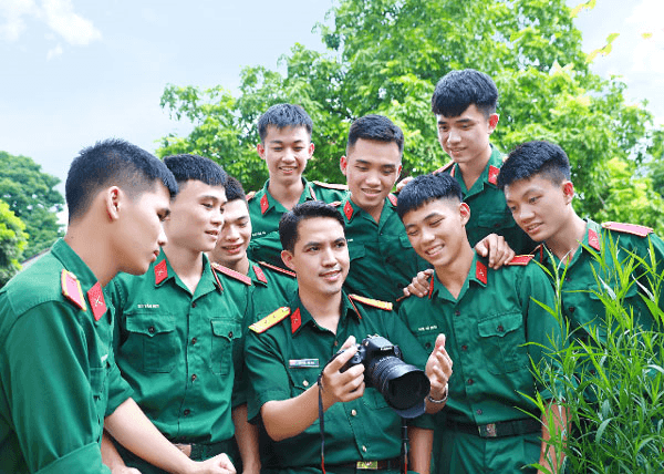 Người thầy đam mê nhiếp ảnh
