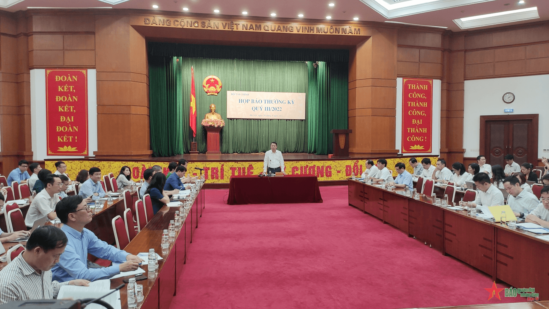 Tổng thu ngân sách Nhà nước 9 tháng ước đạt 1.327,3 nghìn tỷ đồng