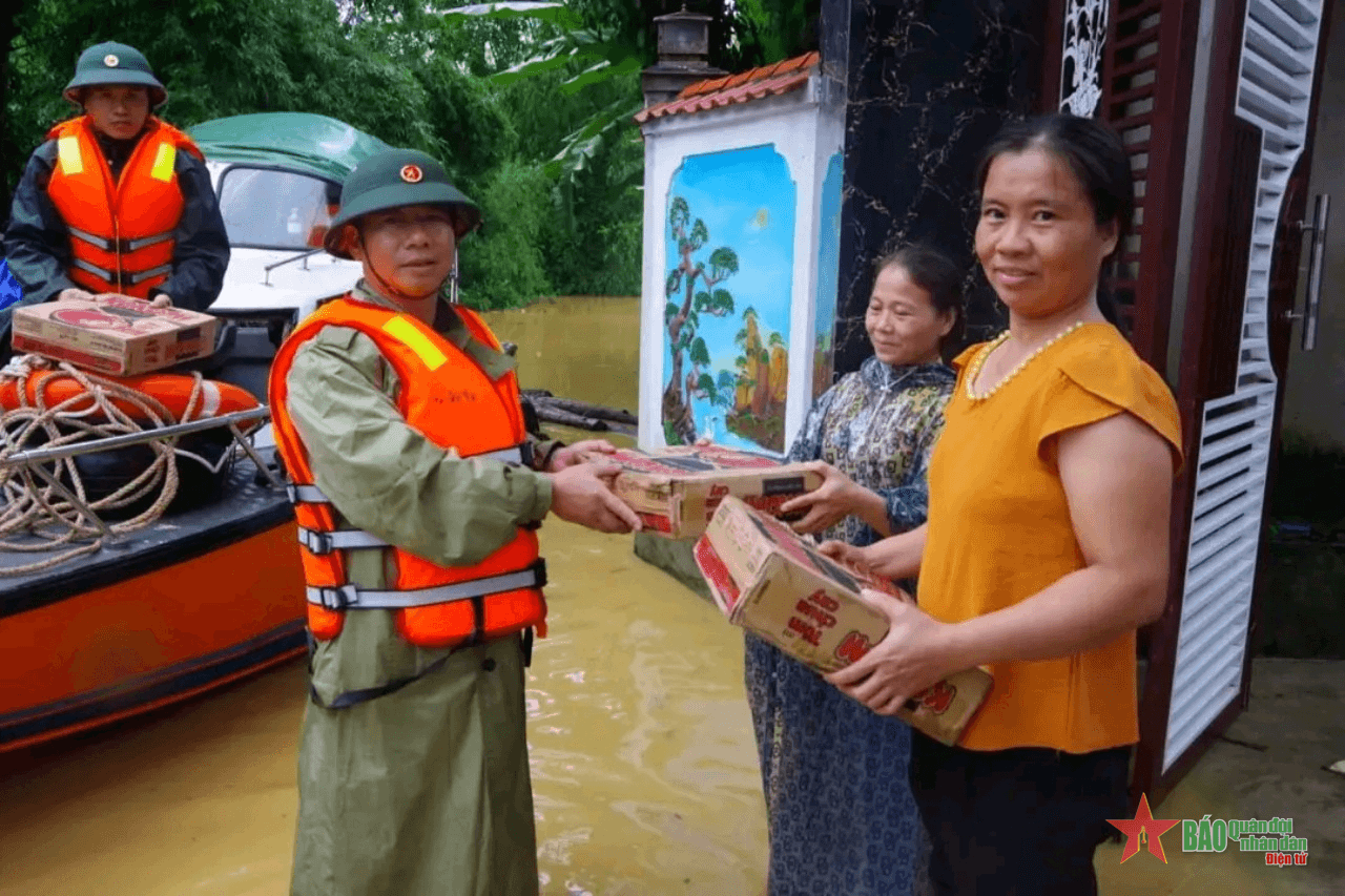 Thắm tình quân dân xứ Nghệ