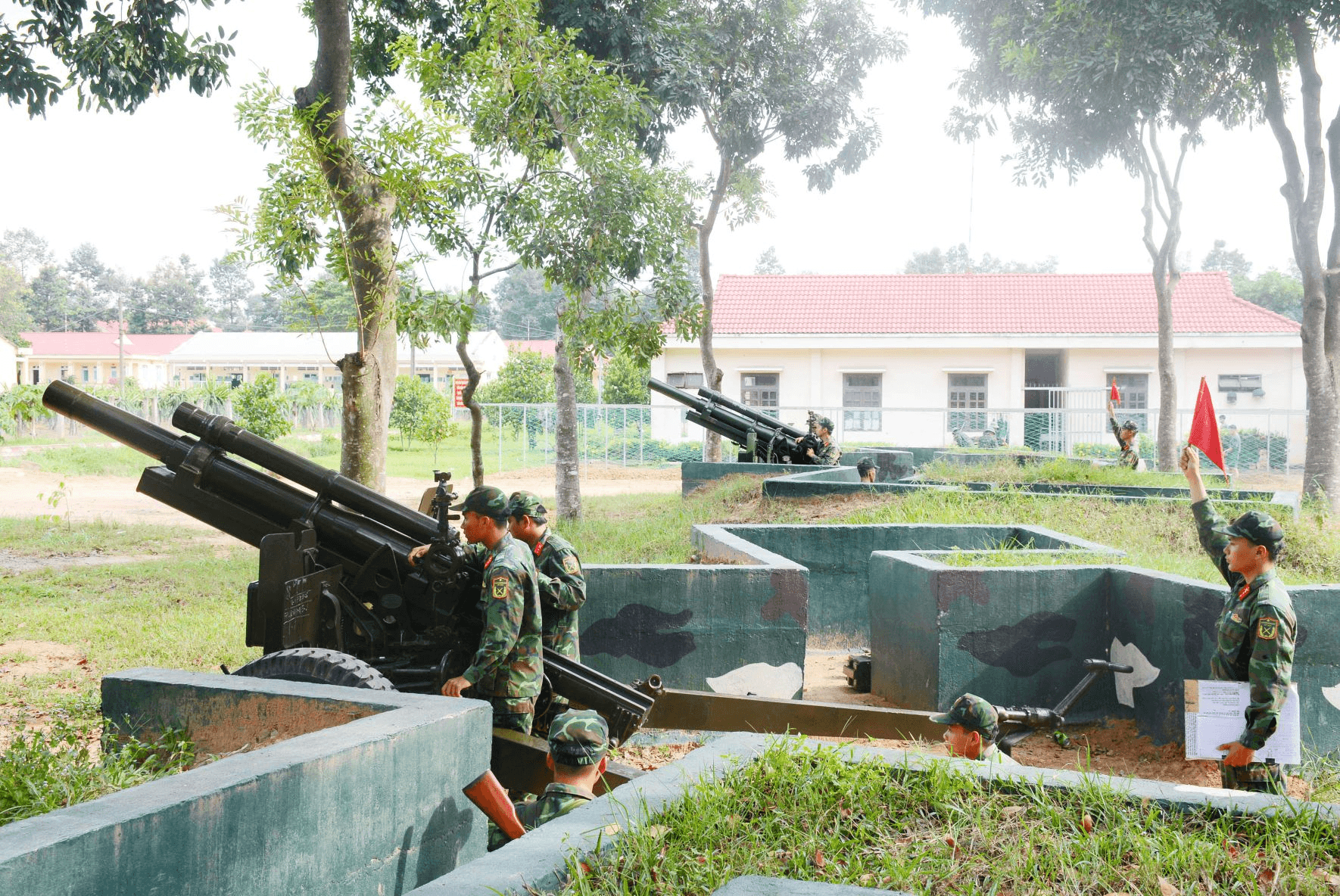 Khi cán bộ nêu gương trong huấn luyện