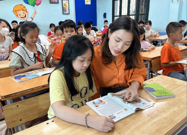 Hà Nội hào hoa thanh lịch: Gieo mầm qua những trang sách