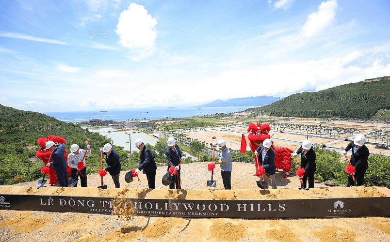 Tập đoàn Hưng Thịnh động thổ phân khu Hollywood Hills by YOO Inspired by Starck tại MerryLand Quy Nhơn