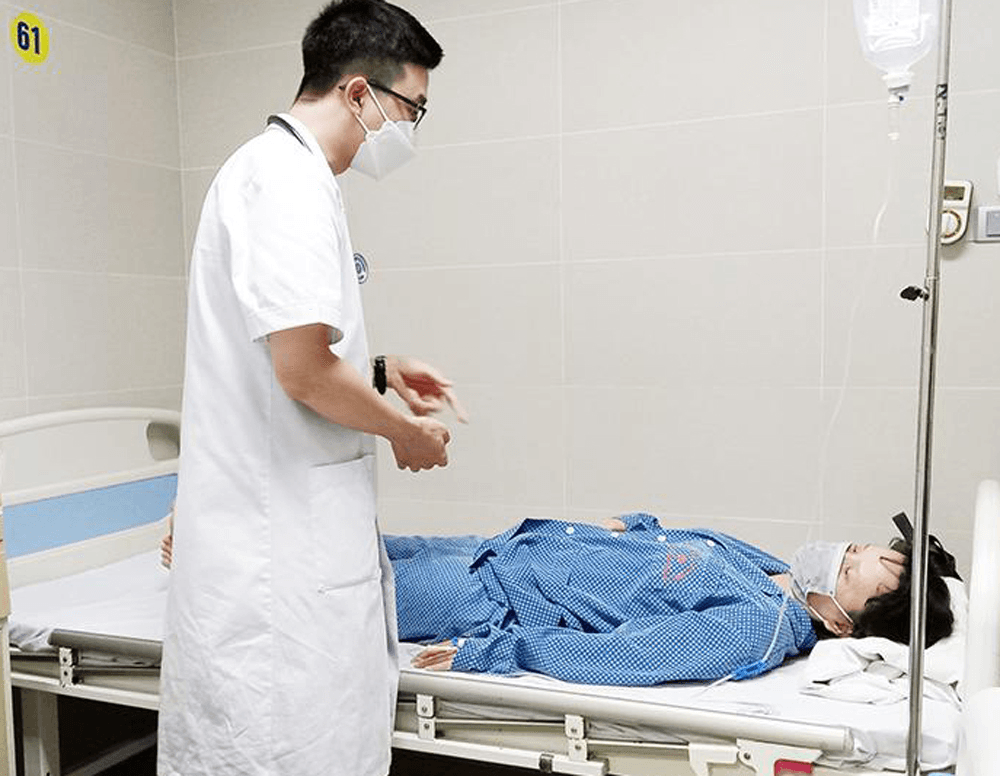 Không tự ý truyền dịch khi mắc sốt xuất huyết