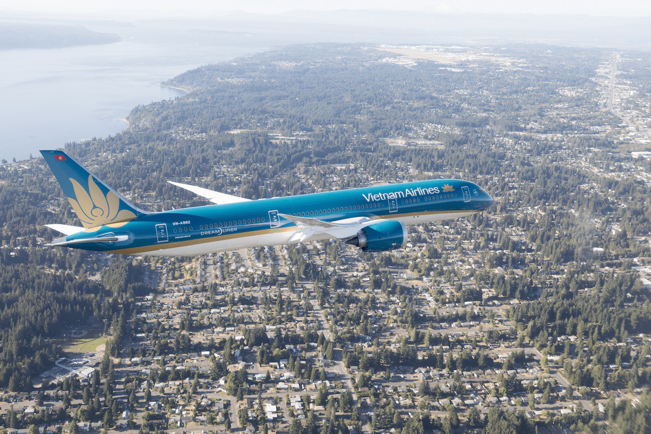 Máy bay Vietnam Airlines hạ cánh khẩn cấp tại Azerbaijan