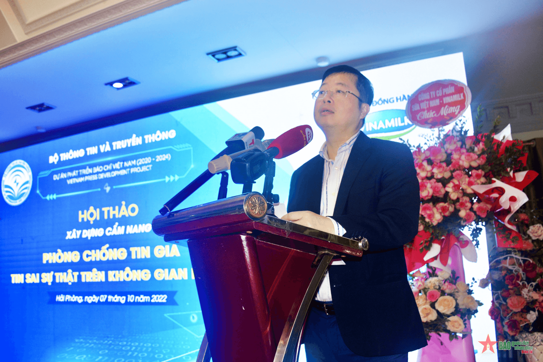 Hội thảo xây dựng cẩm nang phòng chống tin giả, tin sai sự thật trên không gian mạng