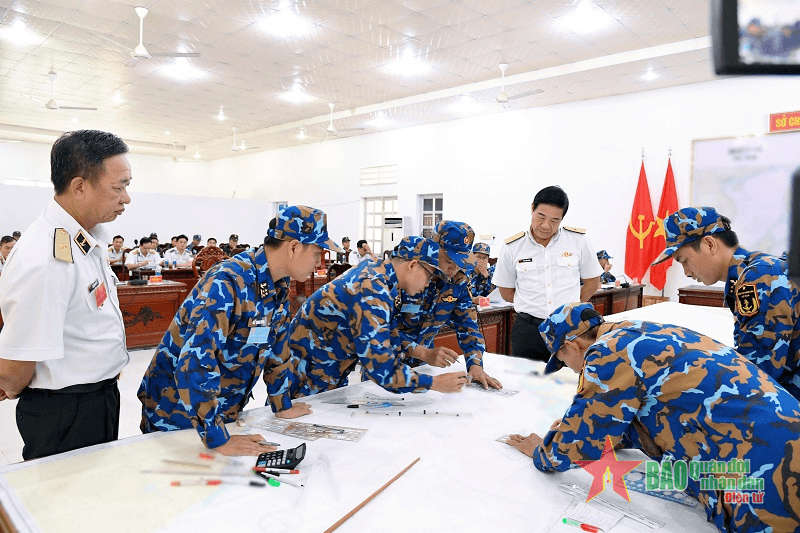 Vùng 5 Hải quân diễn tập chỉ huy, cơ quan 1 bên 2 cấp trên bản đồ