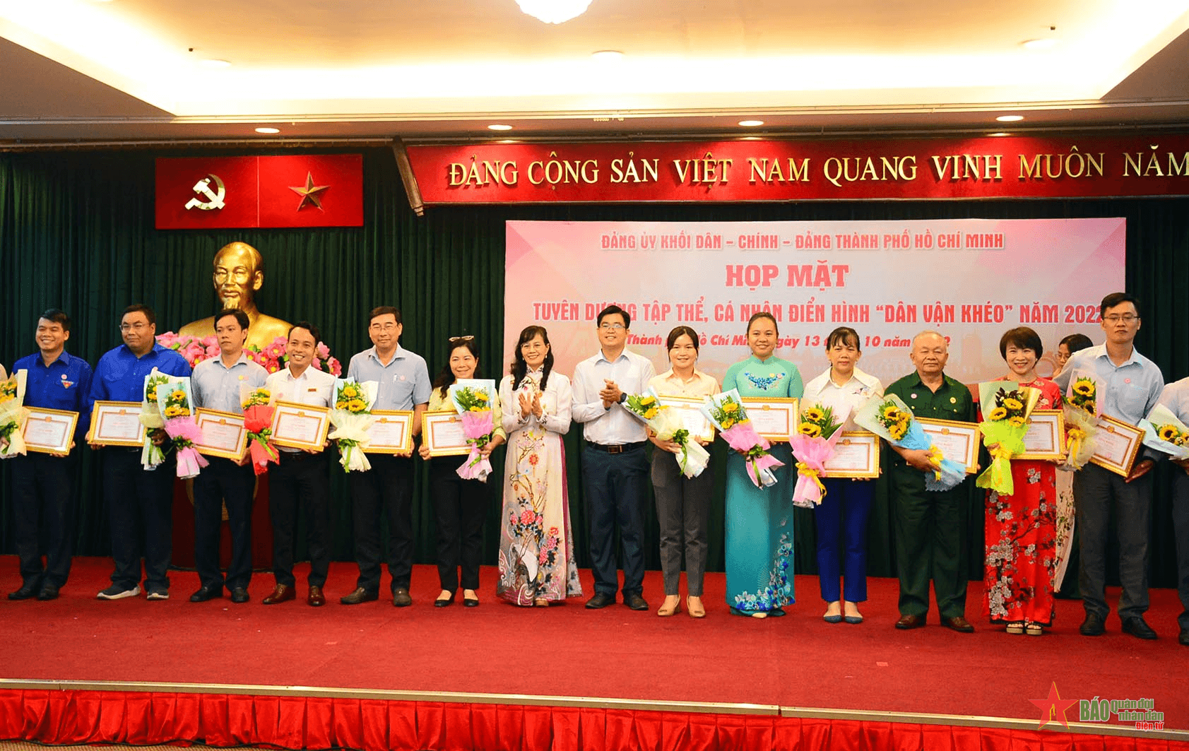 TP Hồ Chí Minh tuyên dương các tập thể, cá nhân điển hình “Dân vận khéo”