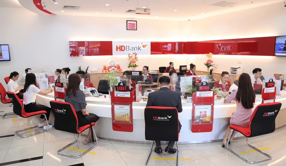 Chủ động chọn phương thức trả góp trên thẻ tín dụng