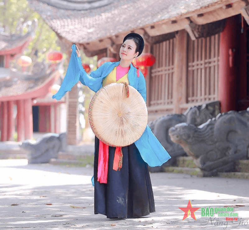 Lúng liếng duyên chèo