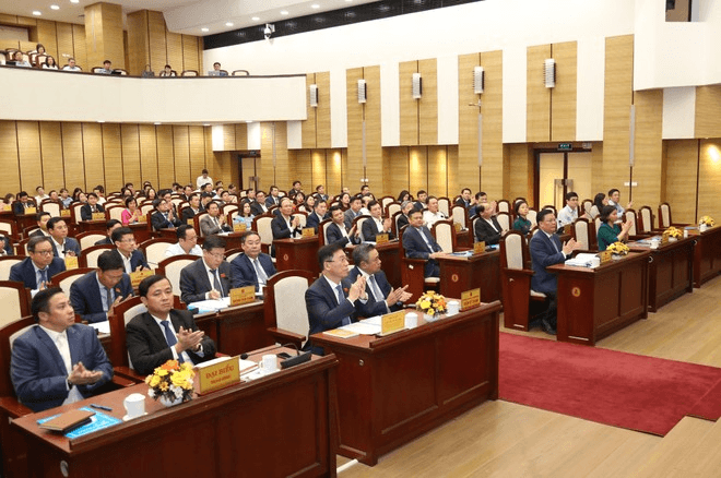 Hà Nội đẩy nhanh triển khai các dự án công cộng chậm tiến độ