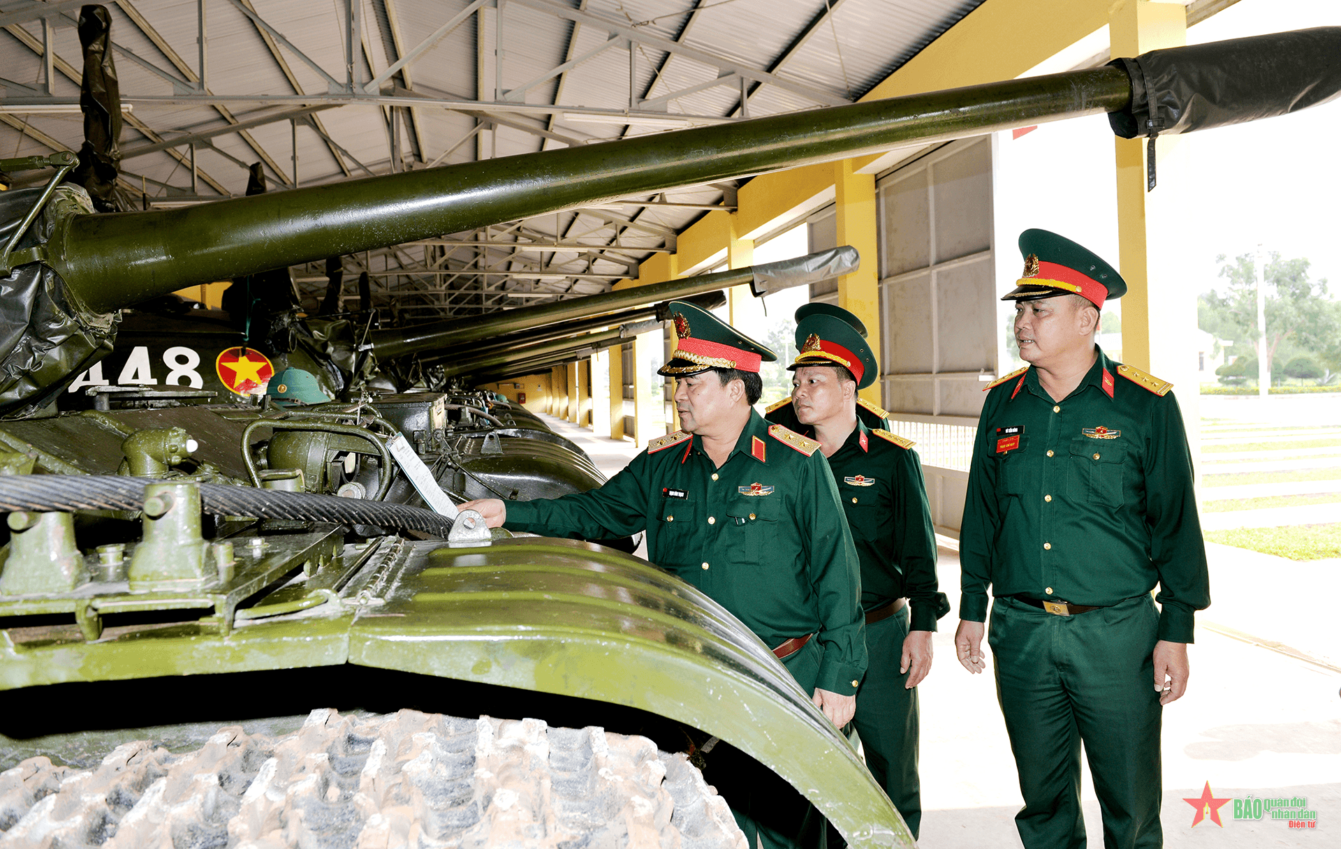 Điểm tựa tin cậy của đảng bộ, chính quyền và nhân dân trên địa bàn miền Trung - Tây Nguyên