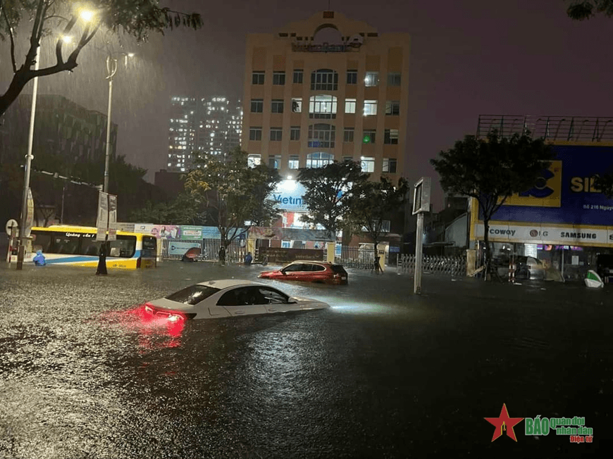 Rốt ráo bão, hời hợt mưa