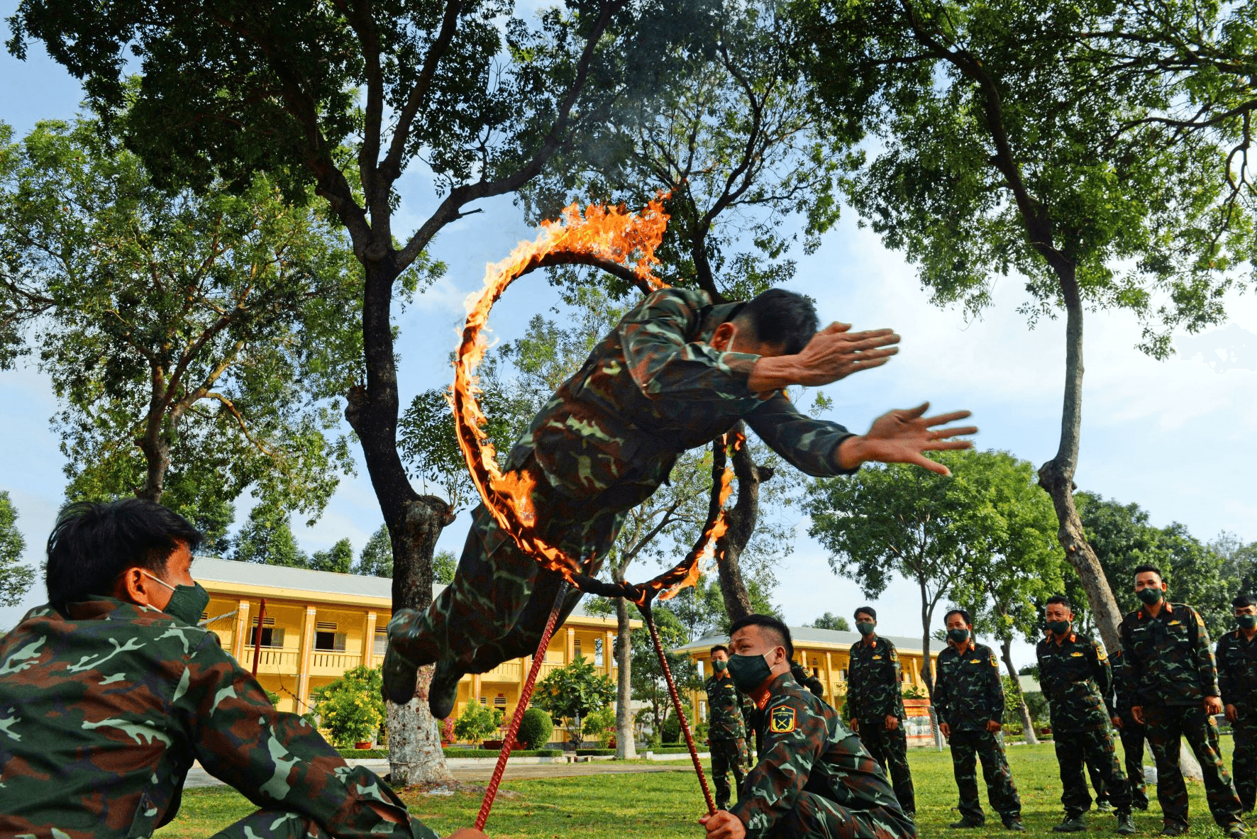 Khổ luyện như bộ đội trinh sát...