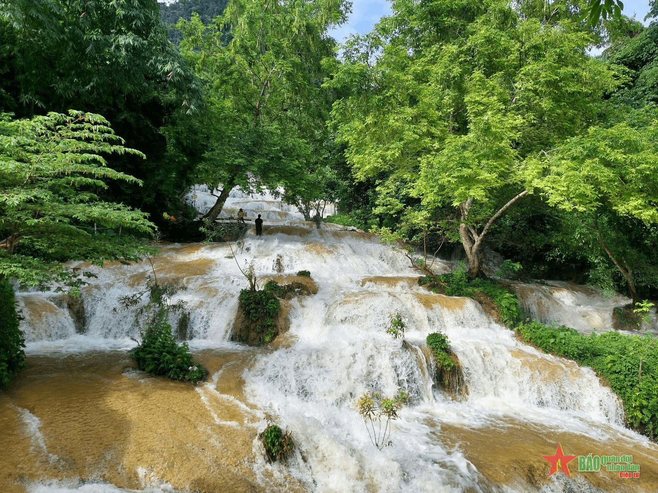 Tiềm năng lớn thúc đẩy du lịch phát triển