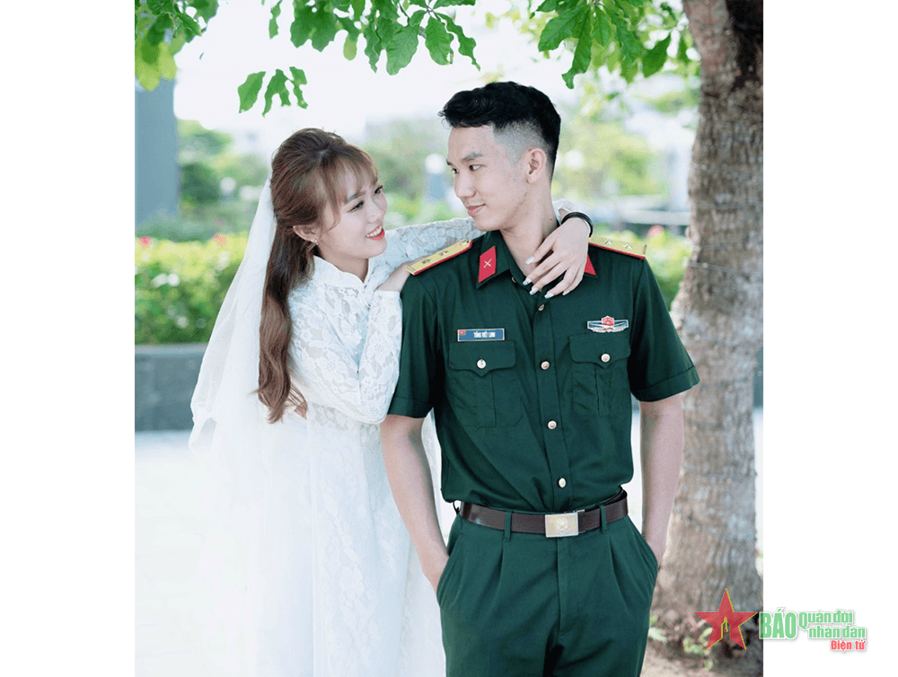 Yêu nhau chẳng quản xa gần