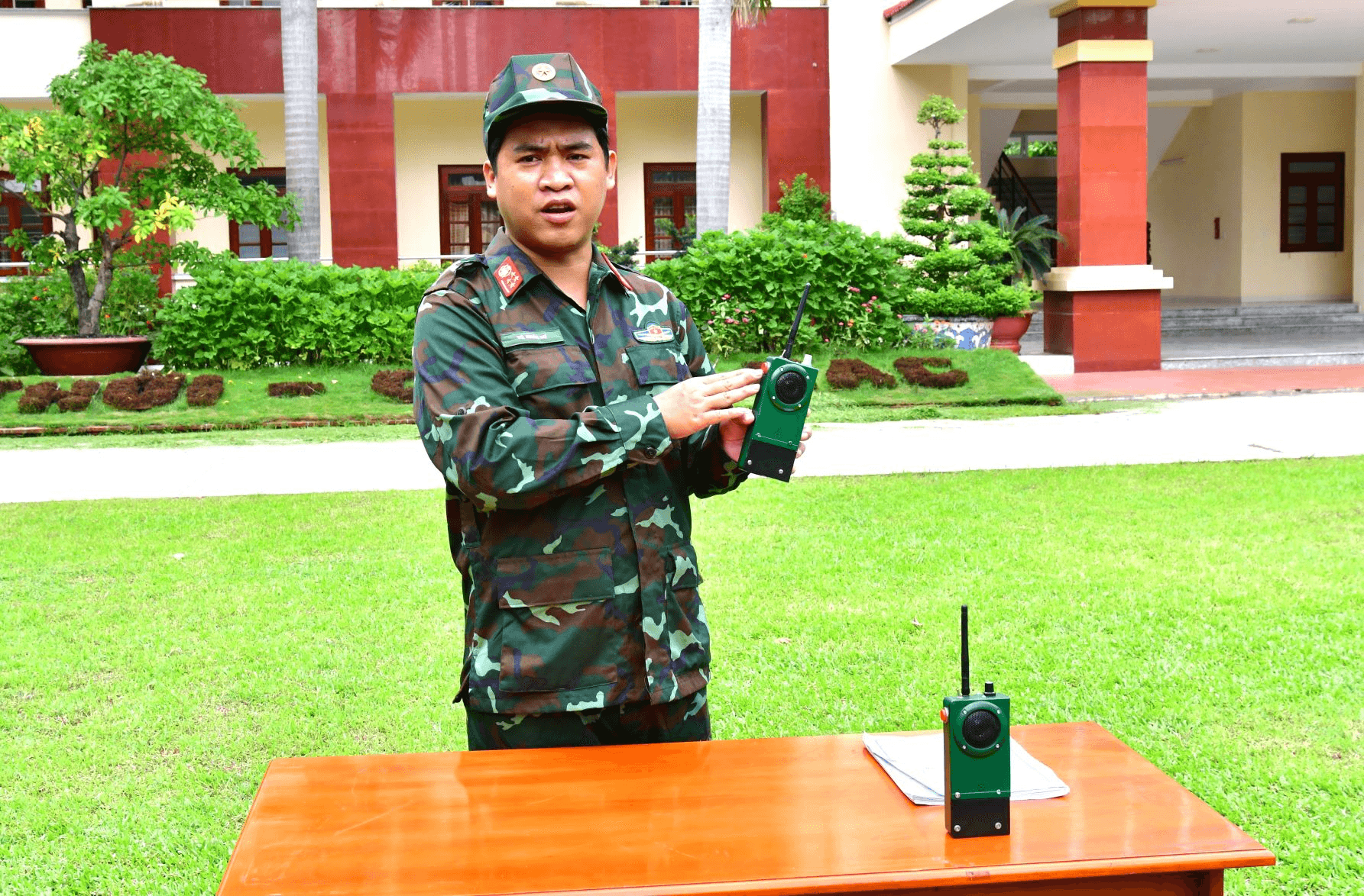 Hành trình sáng tạo: Sáng kiến bộ đàm đa năng