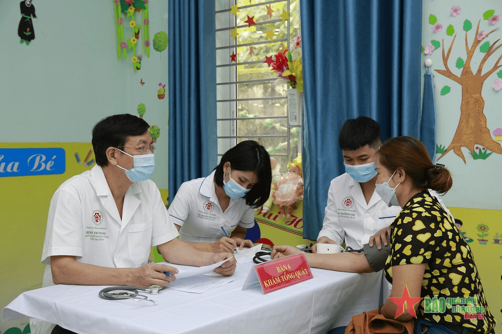 Cảm ơn tấm lòng thầy thuốc quân y 108!