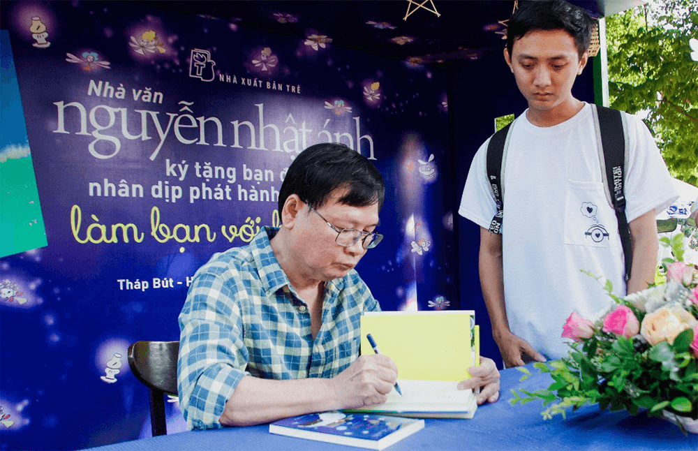 Quan tâm điều tra xã hội học văn chương