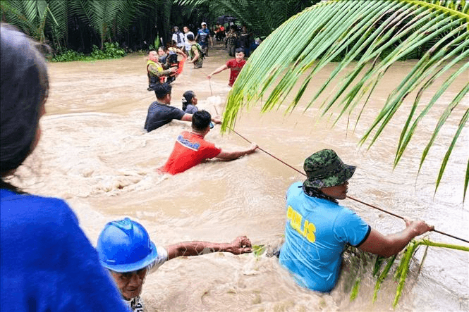 Philippines đặt 4 vùng trong tình trạng thiên tai do cơn bão Nalgae
