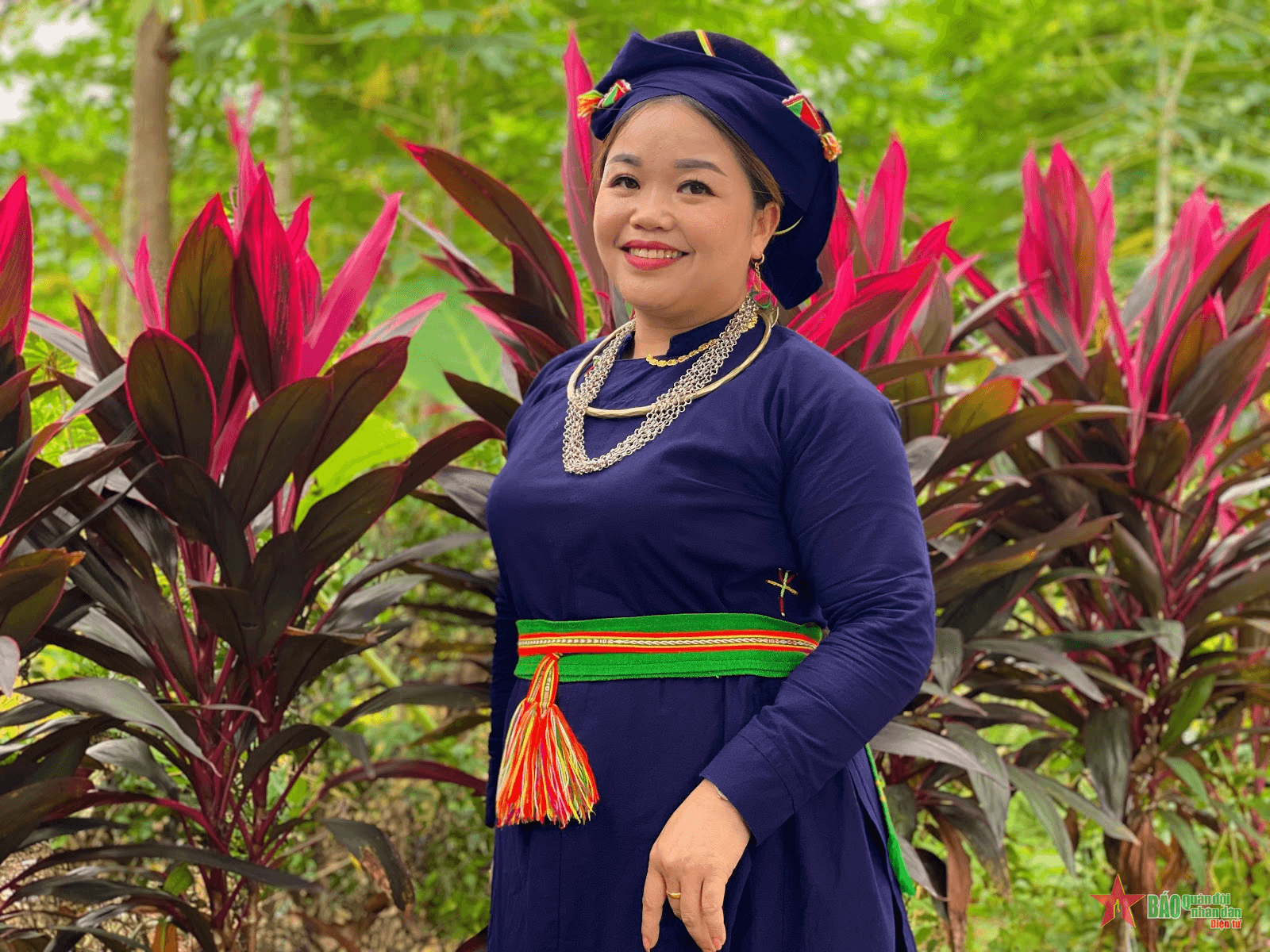 Nghệ nhân gìn giữ “lời ru” Tày bên dòng sông Chảy