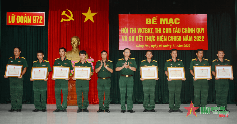 Lữ đoàn 972 bế mạc hội thi vũ khí, trang bị kỹ thuật và con tàu chính quy