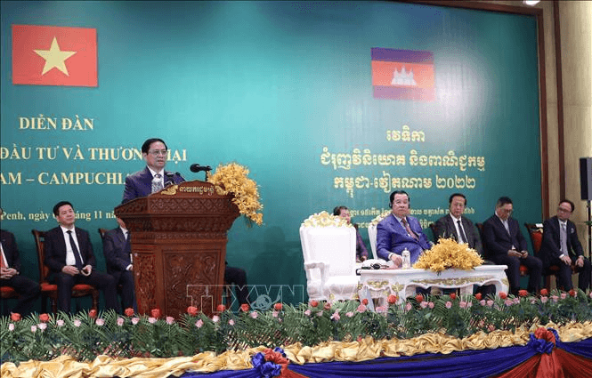 Thủ tướng Phạm Minh Chính cùng Thủ tướng Campuchia Hun Sen dự Diễn đàn xúc tiến đầu tư và thương mại Việt Nam – Campuchia