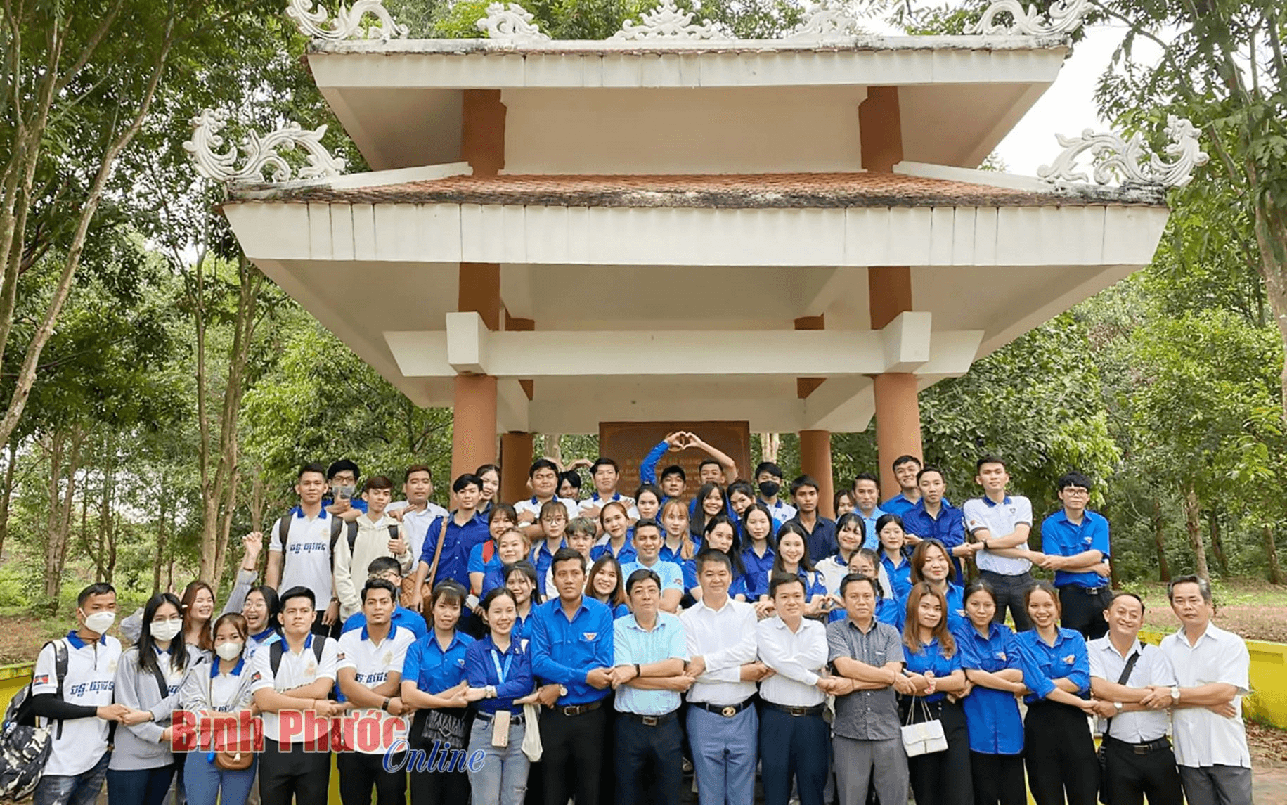Tăng cường tình đoàn kết sinh viên Việt Nam - Lào – Campuchia
