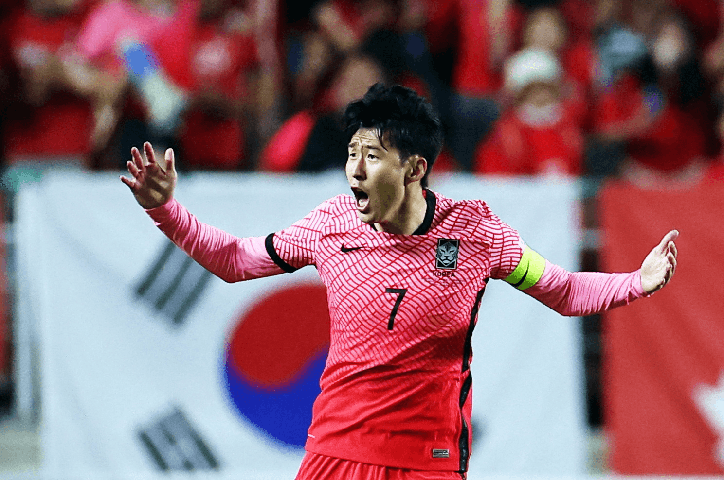 Son Heung-min vẫn cùng tuyển Hàn Quốc tham dự World Cup 2022