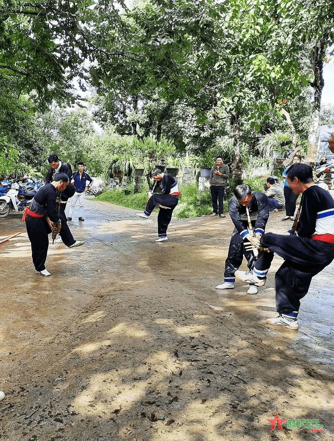 Phát triển du lịch cộng đồng ở vùng dân tộc thiểu số