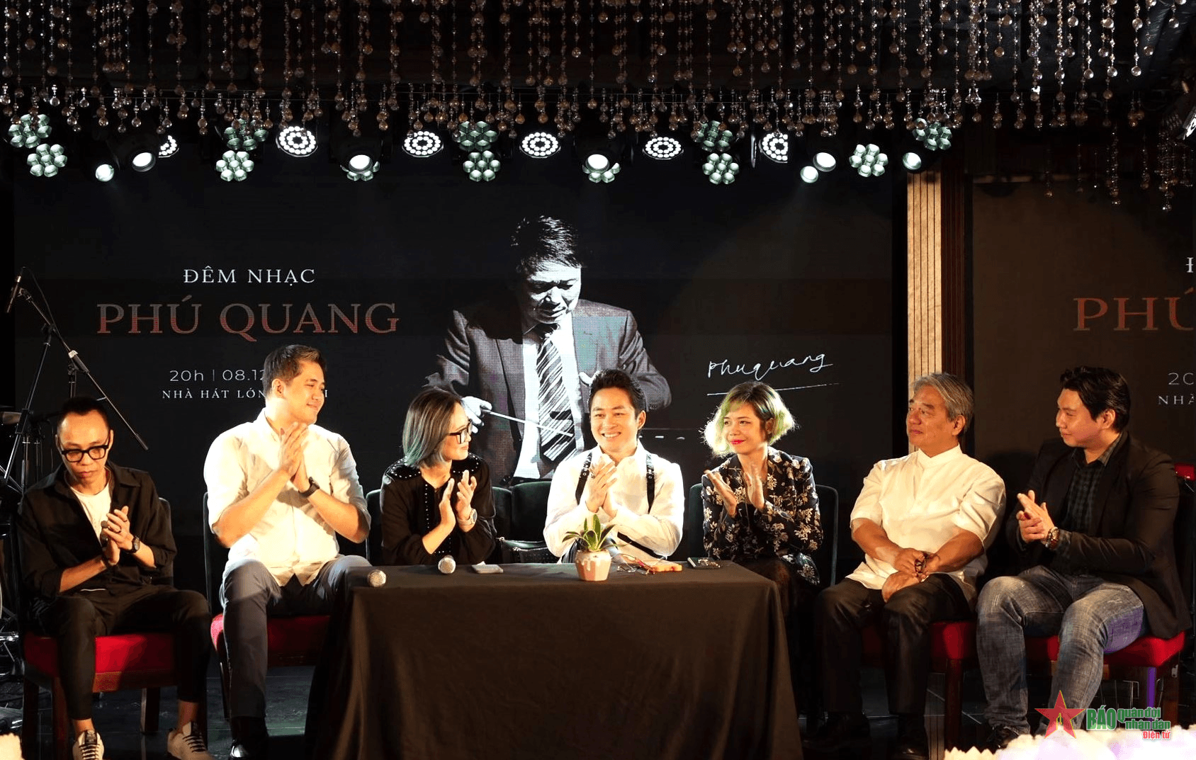 Nhạc trưởng Honna Tetsuji có duyên nợ với nhạc sĩ Phú Quang